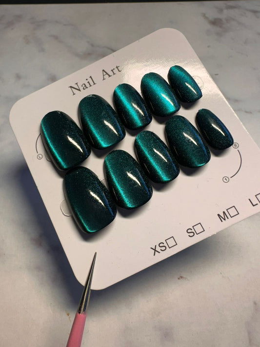 Cat Eye
